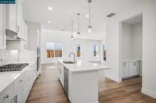 17417 Bushwick Ln, Lathrop, CA 95330 - Photo 10