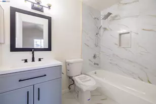 2540 16th St, Oakland, CA 94601 - Photo 18