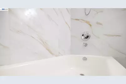 2540 16th St, Oakland, CA 94601 - Photo 20