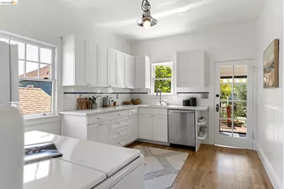 1079 66th St, Oakland, CA 94608 - Photo 14
