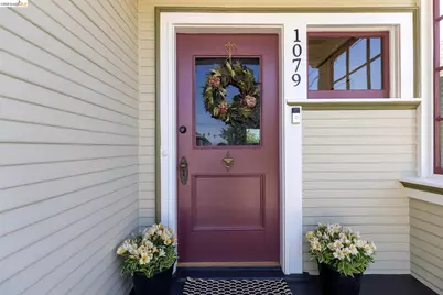 1079 66th St, Oakland, CA 94608 - Photo 2