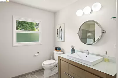 4548 Fieldbrook Rd, Oakland, CA 94619 - Photo 32