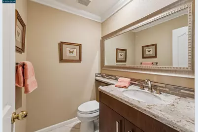 225 Valley Glen Ln, Martinez, CA 94553 - Photo 24