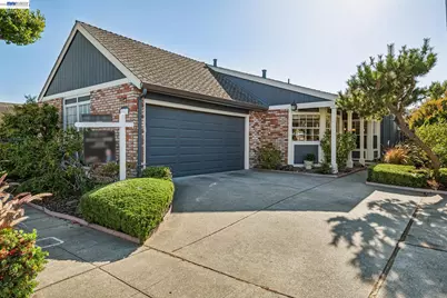 211 Inverness Ct, Alameda, CA 94502 - Photo 2