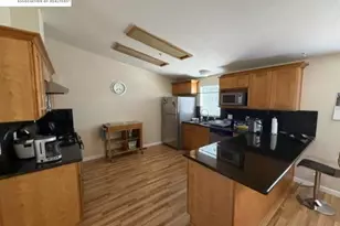241 Jamaica Cir, Union City, CA 94587 - Photo 6