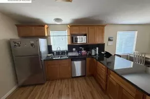 241 Jamaica Cir, Union City, CA 94587 - Photo 8