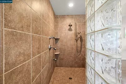 102 Henson Creek Ct, Martinez, CA 94553 - Photo 18