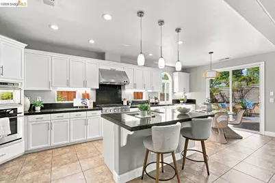 5671 Arcadia Cir, Discovery Bay, CA 94505 - Photo 16