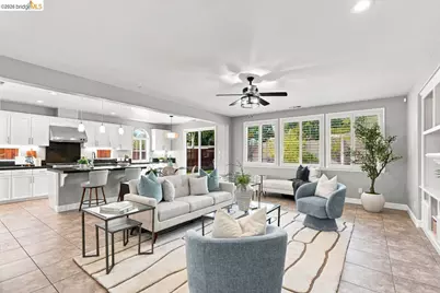 5671 Arcadia Cir, Discovery Bay, CA 94505 - Photo 18