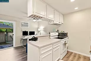 2890 Treat Blvd, Concord, CA 94518 - Photo 6