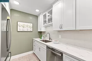 1357 Hull Ln, Martinez, CA 94553 - Photo 16