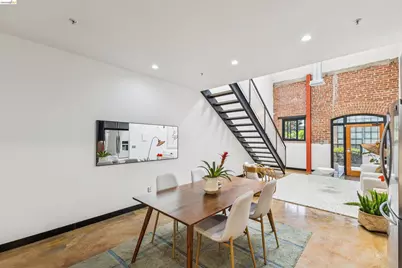 425 11th St #6, Oakland, CA 94606 - Photo 6