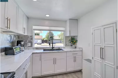 638 Berkeley Way, Fairfield, CA 94533 - Photo 8
