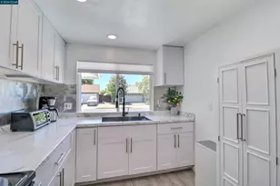 638 Berkeley Way, Fairfield, CA 94533 - Photo 8