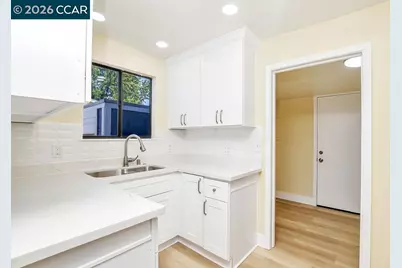 2520 Harrington Ave, Oakland, CA 94601 - Photo 10