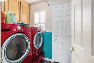 5490 Lenora Rd, Richmond, CA 94803 - Photo 16