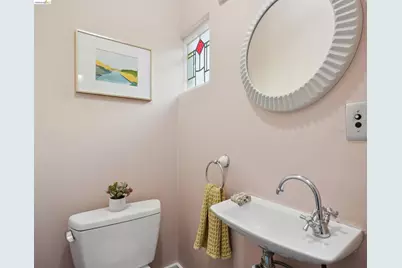 2903 Wheeler St, Berkeley, CA 94705 - Photo 24