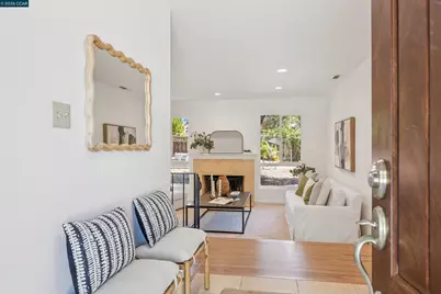 633 Laird Ln, Lafayette, CA 94549 - Photo 2