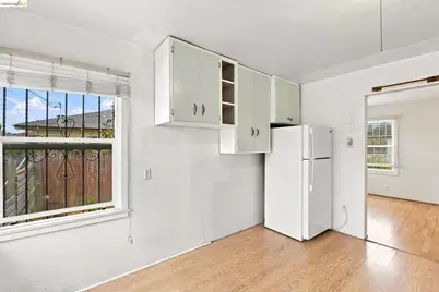 274 Collins, Richmond, CA 94801 - Photo 10