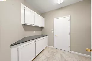 2216 Colonial Ct, Discovery Bay, CA 94505 - Photo 20