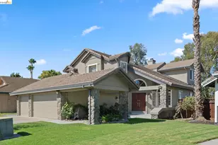 2216 Colonial Ct, Discovery Bay, CA 94505 - Photo 2