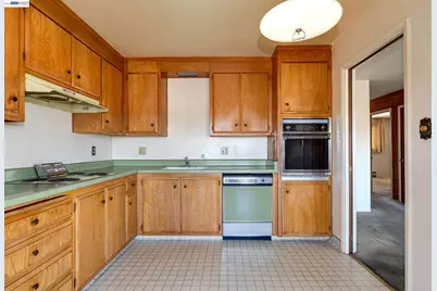 339 Broadway #307, Alameda, CA 94501 - Photo 2