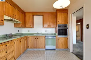 339 Broadway, Alameda, CA 94501 - Photo 2