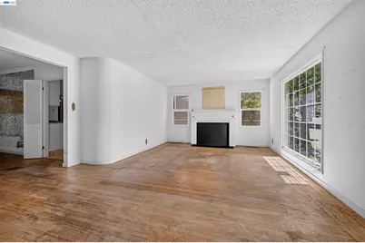 169 Marlow Dr, Oakland, CA 94605 - Photo 6