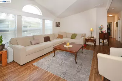 3263 Vineyard Ave. #108, Pleasanton, CA 94566 - Photo 8