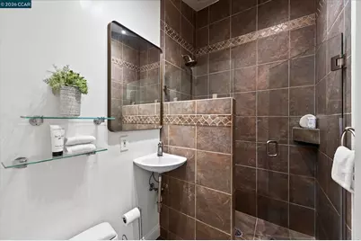 1130 Glencourt Dr, Oakland, CA 94611 - Photo 16