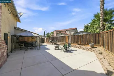 2750 Gomes Ct, Tracy, CA 95376 - Photo 46