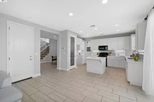 3001 Aragon Dr, Pittsburg, CA 94565 - Photo 52
