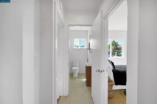 1300 Kains Ave, Berkeley, CA 94702 - Photo 34