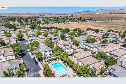 2038 Mulberry Cmn, Livermore, CA 94551 - Photo 30