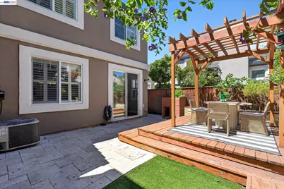 2038 Mulberry Cmn, Livermore, CA 94551 - Photo 24