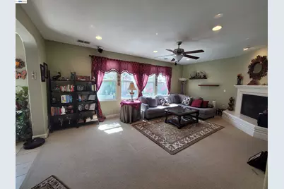 1250 Lagoon Rd, Pleasanton, CA 94566 - Photo 6