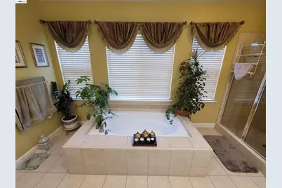 1250 Lagoon Rd, Pleasanton, CA 94566 - Photo 8