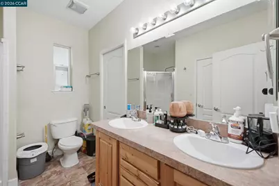 37 Terrace Dr, Concord, CA 94518 - Photo 30
