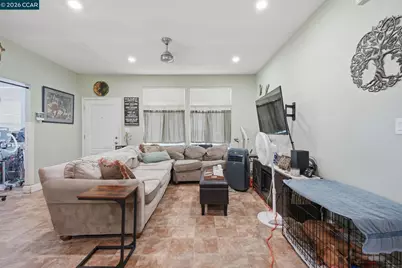 37 Terrace Dr, Concord, CA 94518 - Photo 8