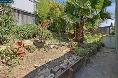 37 Terrace Dr, Concord, CA 94518 - Photo 24