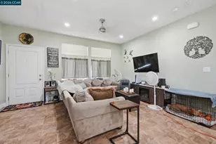 37 Terrace Dr, Concord, CA 94518 - Photo 12