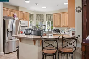 37 Terrace Dr, Concord, CA 94518 - Photo 24