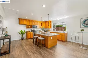 3675 Monterey Blvd, San Leandro, CA 94578 - Photo 4