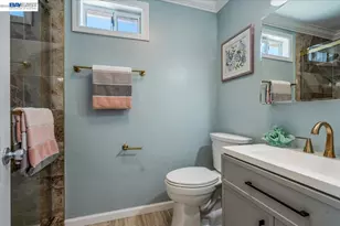 3675 Monterey Blvd, San Leandro, CA 94578 - Photo 36