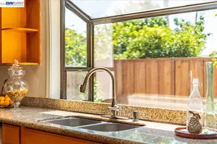 3675 Monterey Blvd, San Leandro, CA 94578 - Photo 10