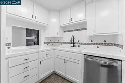 341 Arcade Blvd, Sacramento, CA 95815 - Photo 12