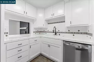 341 Arcade Blvd, Sacramento, CA 95815 - Photo 12