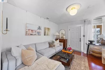 1687 70th Ave, Oakland, CA 94621 - Photo 6