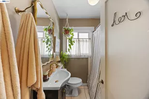 1687 70th Ave, Oakland, CA 94621 - Photo 24