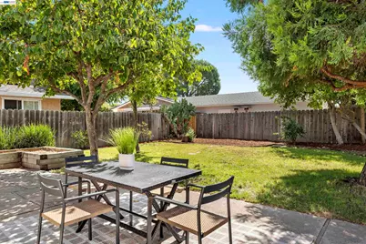 5253 Iris Way, Livermore, CA 94551 - Photo 24